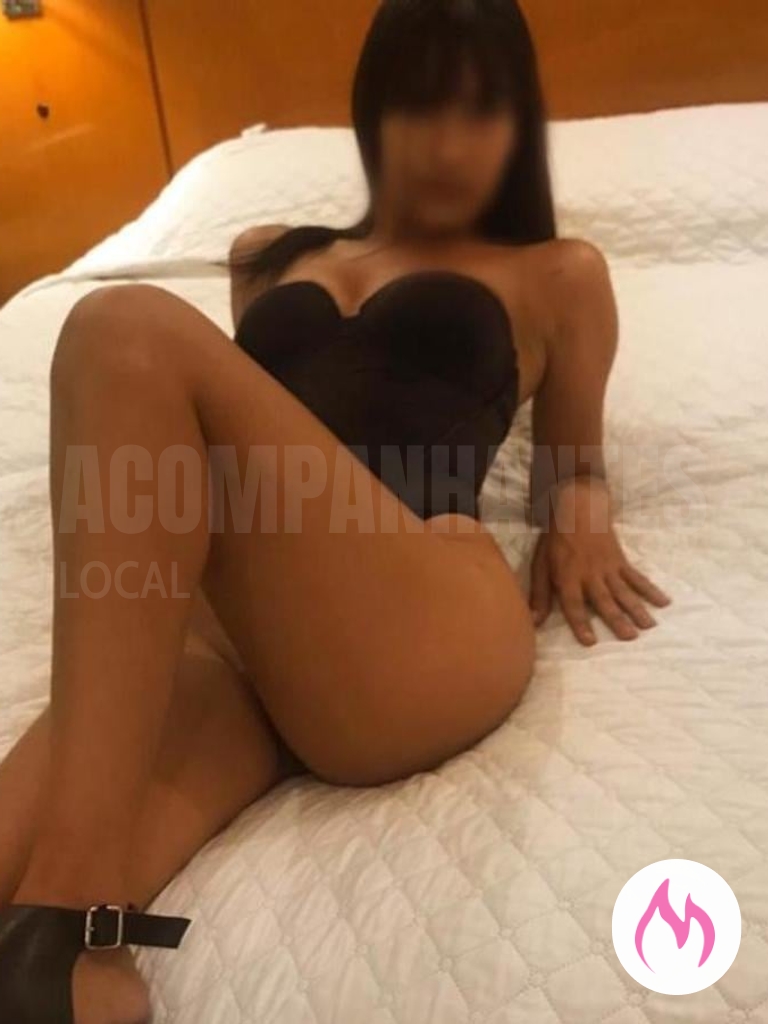 prazer e atenção com layla