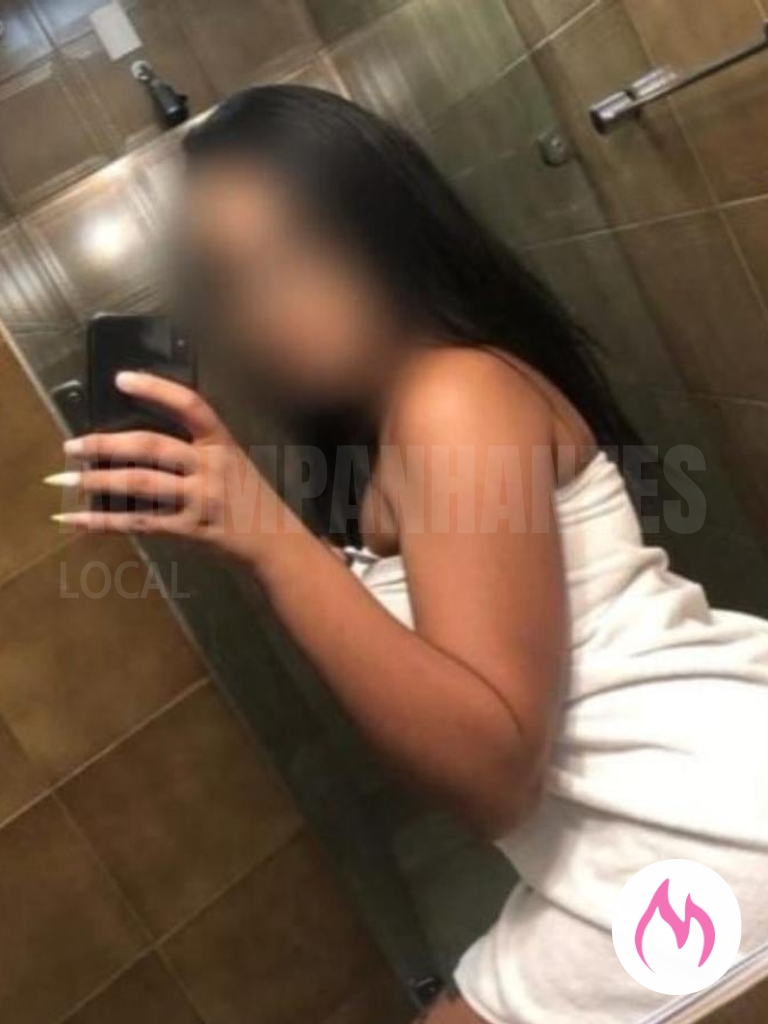 toque sensual de camila