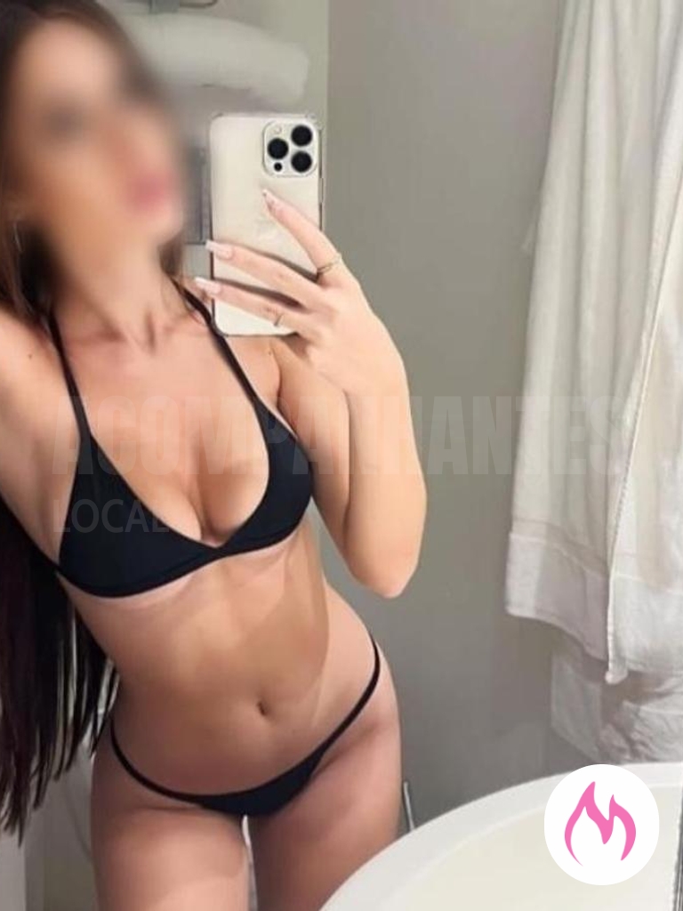 gabi, a menininha sensual