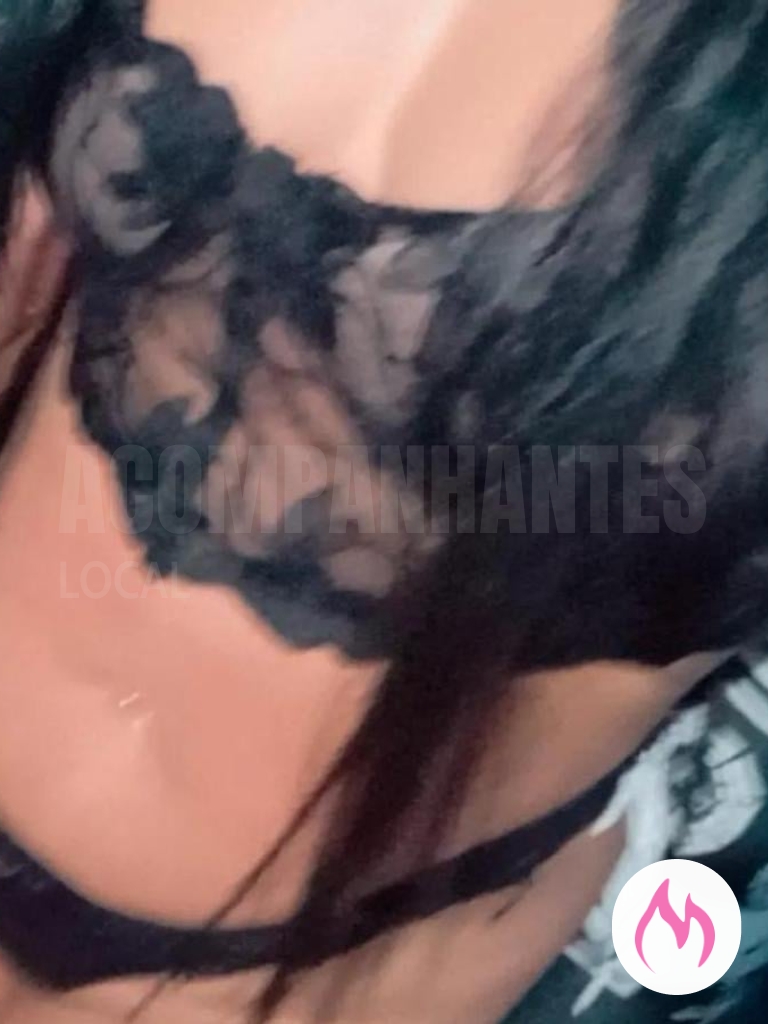 alana, a morena sedutora