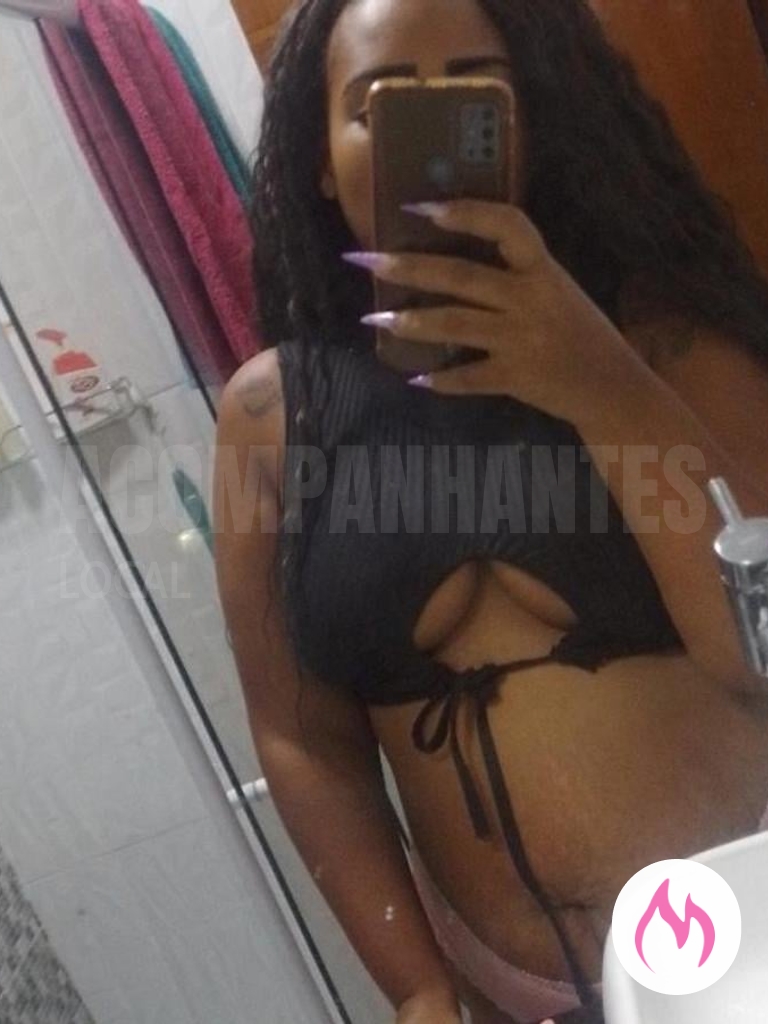 morena explosiva e desejada