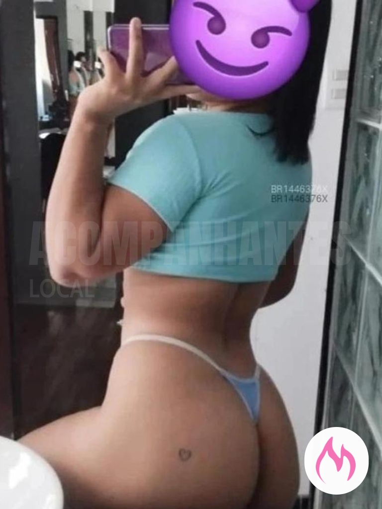 atraente massagista sensual