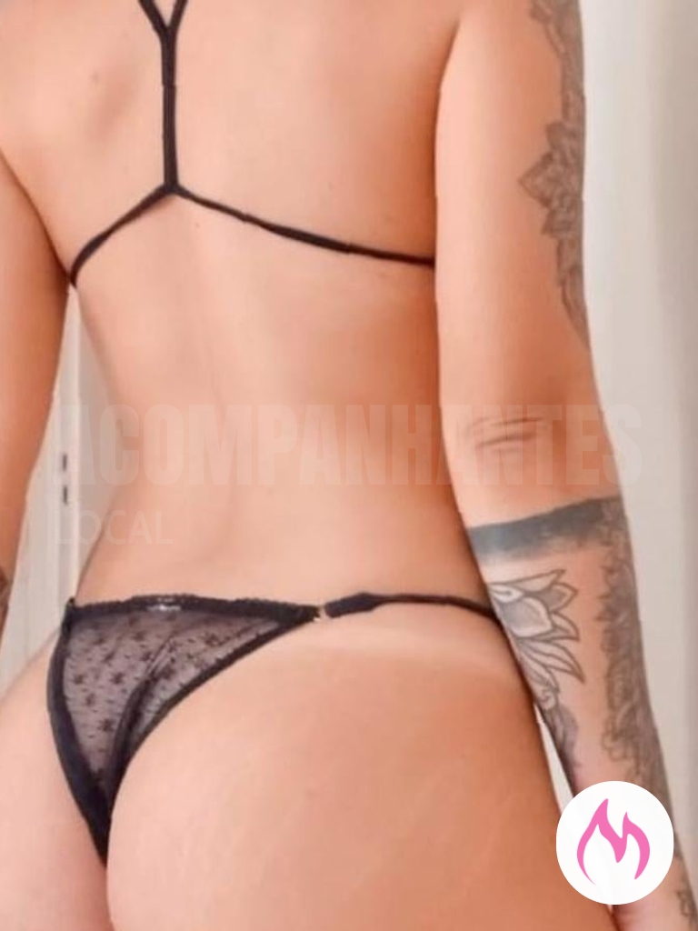 surfista e gata sensual