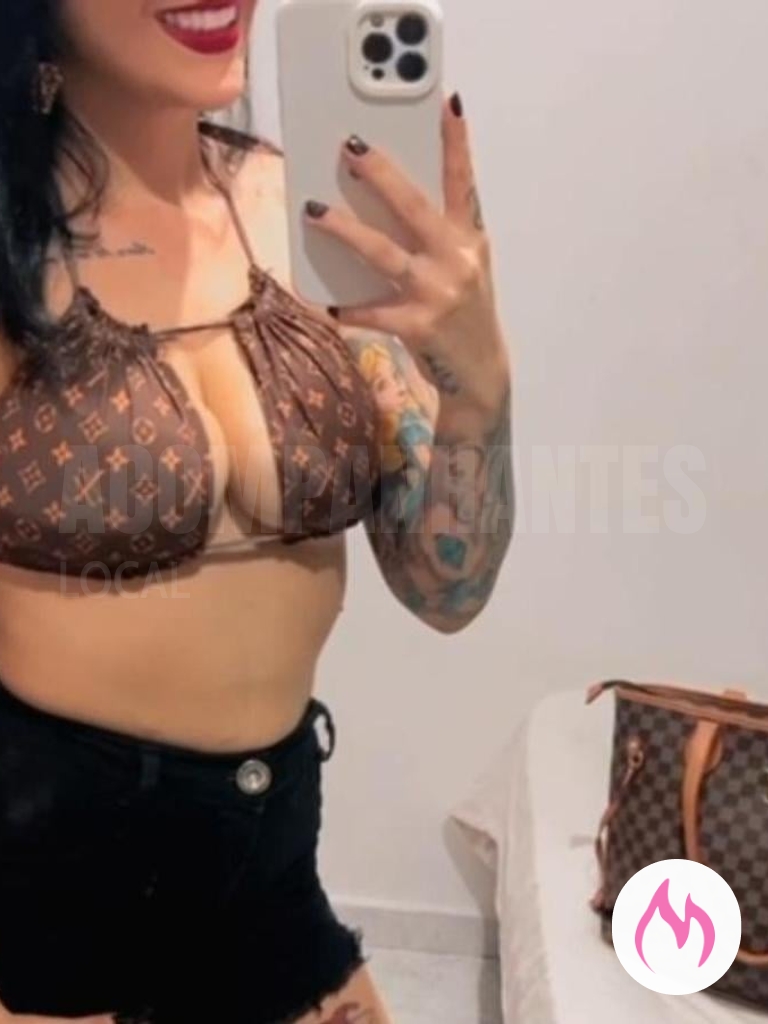 bia, massagens sensuais