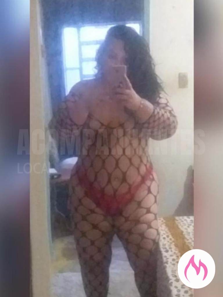 morango plus size sensual