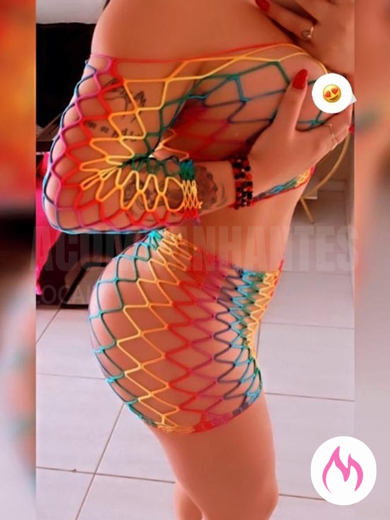 diana, japa mestiça sedutora