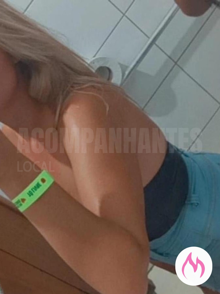 loira sedutora e pronta