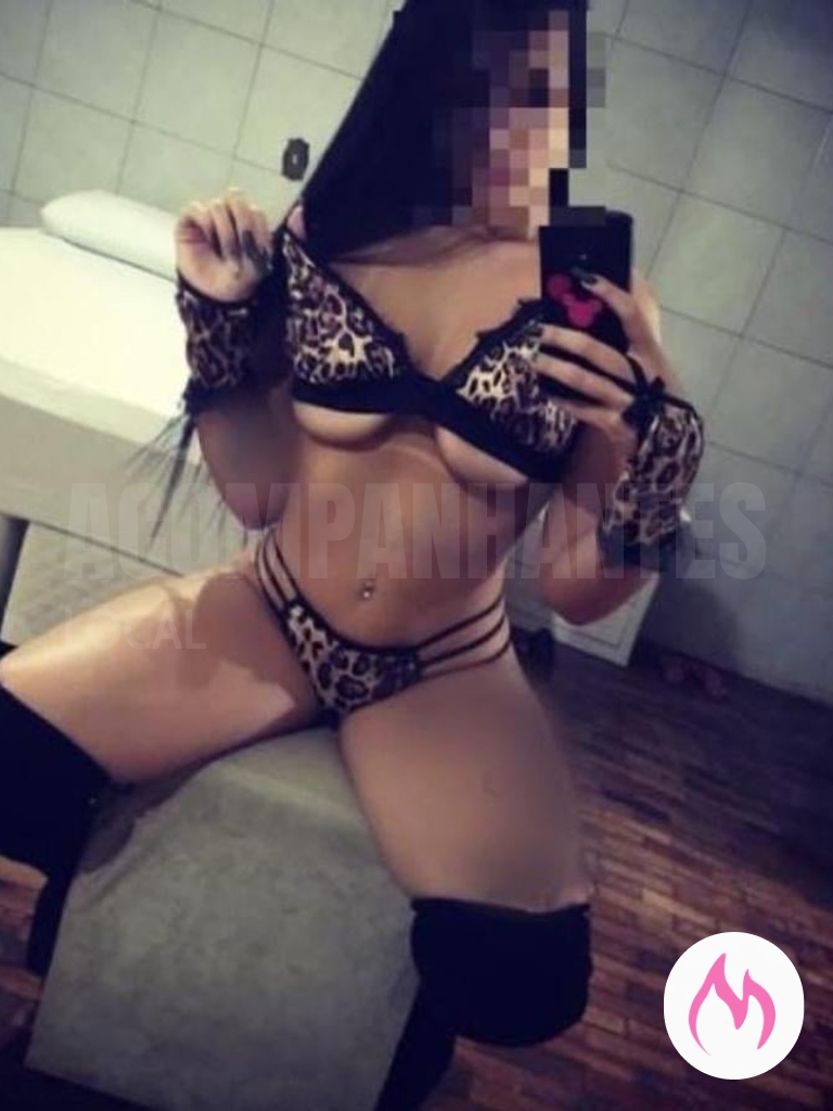 sandy, sua safadinha aguarda