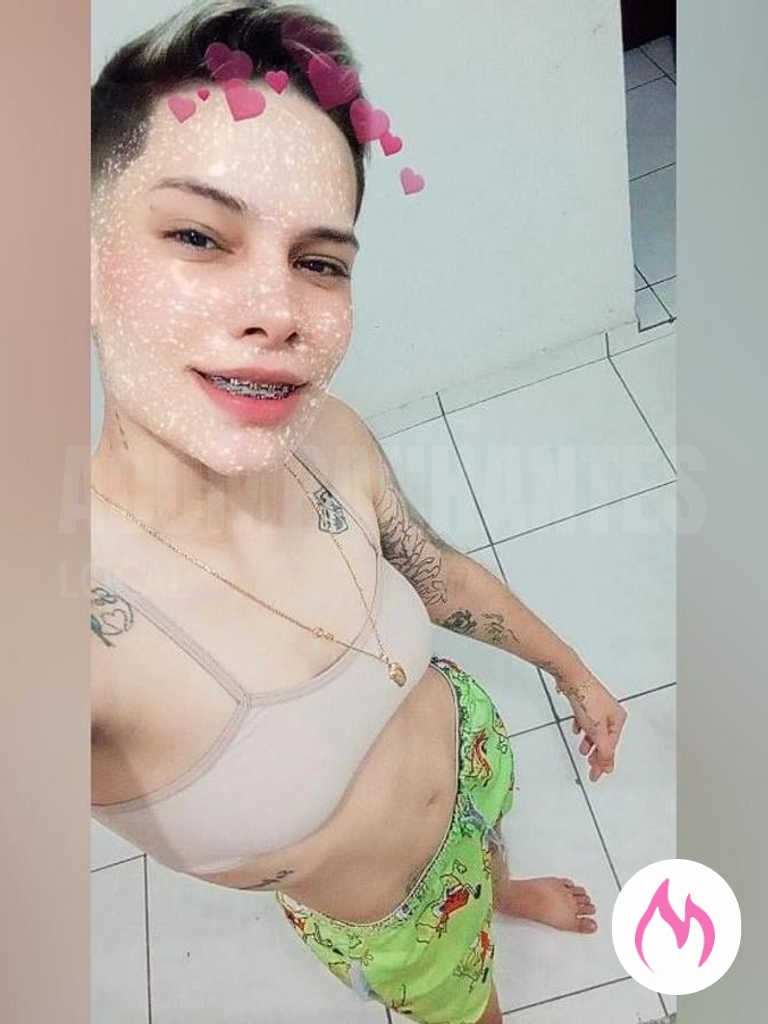 gaby: tatuada e sedutora