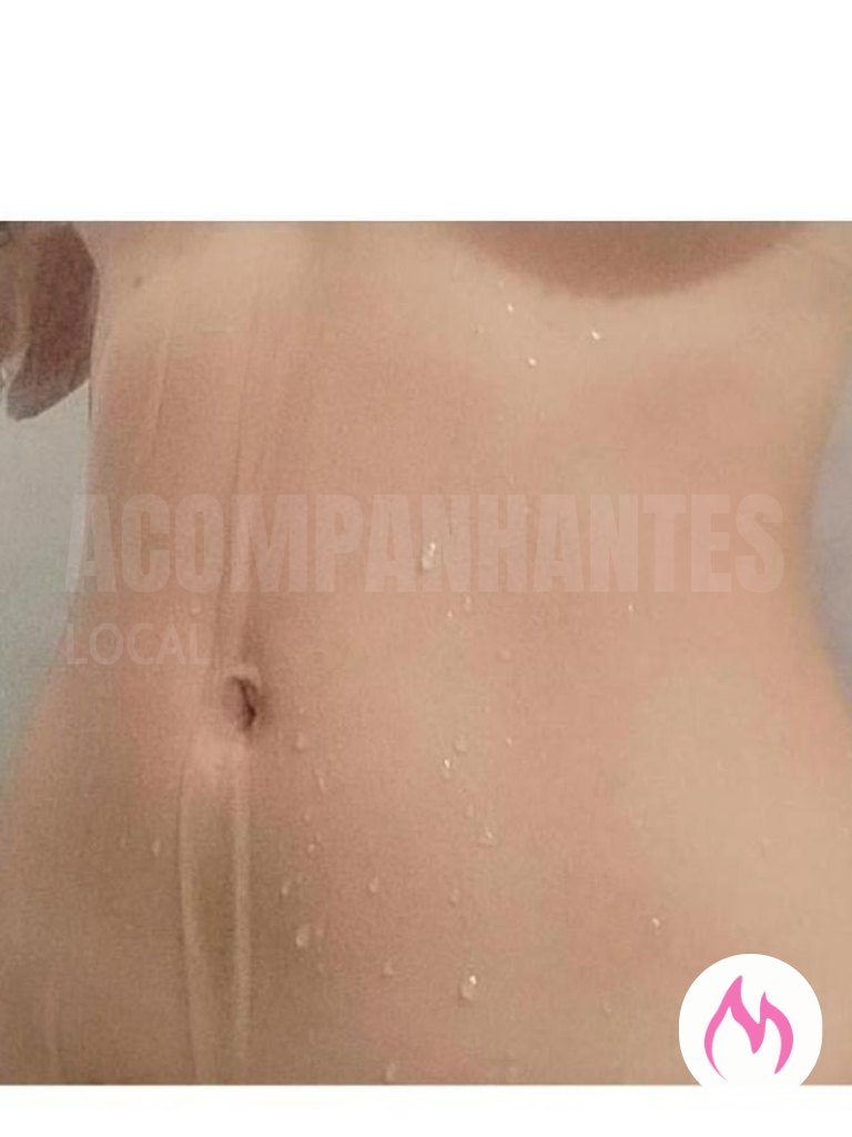 sapatão tatuada e sedutora