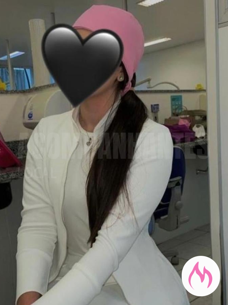 morena encantadora e sensual